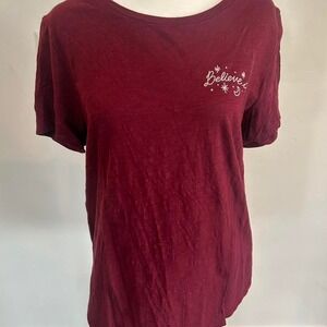 Believe‎ Graphic T Shirt Burgundy Holiday Christmas Tee Casual Top
